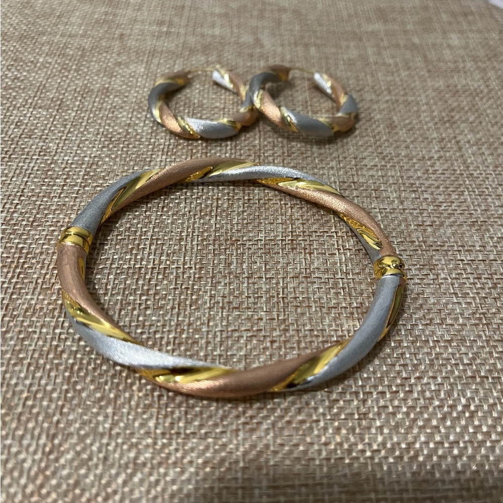 New Sterling Silver (.925) Bracelet and Earring Set